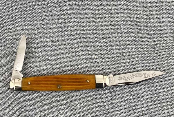 Queen Schatt & Morgan – Sleaveboard Senator – Autumn Winterbottom – PROTOTYPE NKCA Youth Knife Queen Schatt & Morgan – Sleaveboard Senator – Autumn Winterbottom – PROTOTYPE NKCA Youth Knife