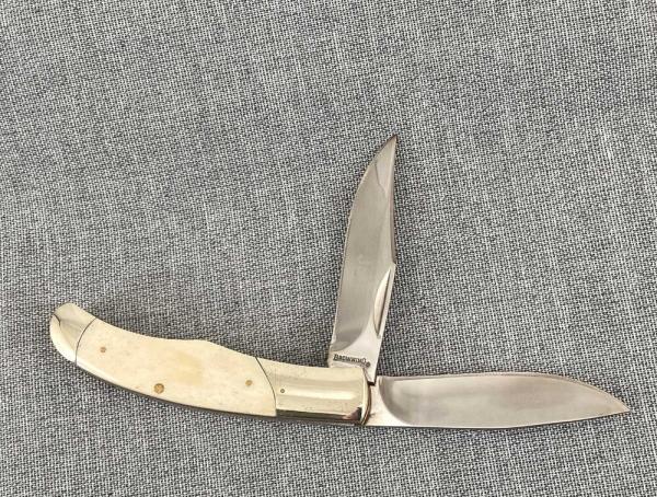 Browning (China) – 2 blade – Smooth White Bone