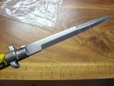 Vintage 11 Inch Italian Stiletto Rare Bumblebee Automatic Italy Stainless Looks UNUSED!