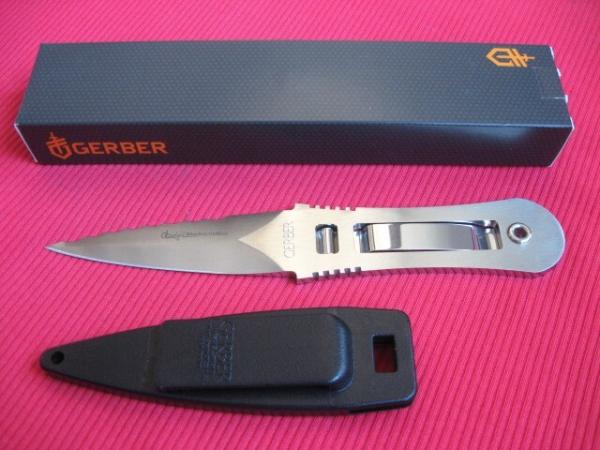   Gerber Blackie Collins River Master Knife (Italian Version)