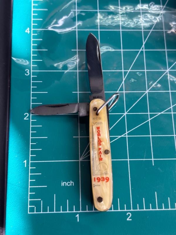 1939 Colonial Prov. R.I. New York World's Fair 2 Blade 2-1/4" Pocket Knife Folding