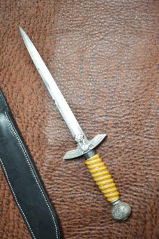 1940's PAUL WEYERSBERG & CO SOLINGEN GERMANY WWII German 2nd Model Luftwaffe Dagger 