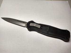 Benchmade McHenry Design OTF Auto Infidel Knife Like New