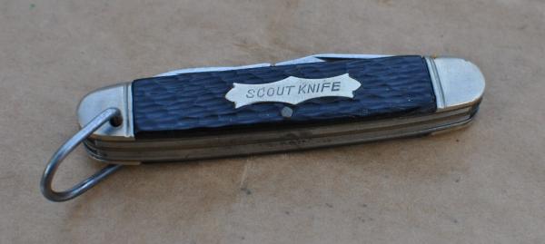 Camillus 4 Line Scout Knife Loud SnapTight Sharp Rough Black 3 3/4" Closed Bail Scout Shield