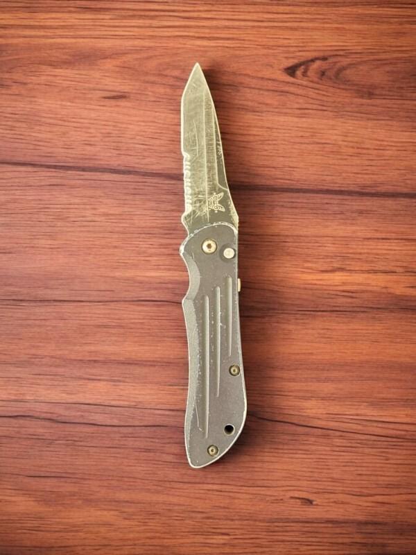 Benchmade 9101SBK Auto Stryker (Decent Condition) Benchmade 9101SBK Auto Stryker (Decent Condition)