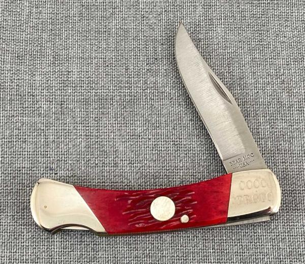 Bear & Son – Lockback 05 – 2004 NKCA Youth PROTOTYPE – Jig Red Bone Bear & Son – Lockback 05 – 2004 NKCA Youth PROTOTYPE – Jig Red Bone