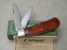 Remington UMC USA 2003 R1178C Cocobola Wood The Pioneer Bullet Tapper Knife in Box
