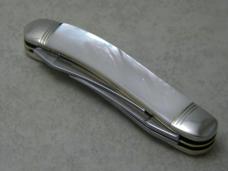 Hen and Rooster Germany 2005 Pearl 213-MOP 160th Anniversary Sowbelly Knife