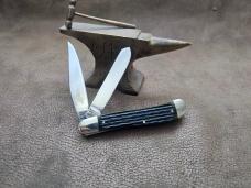 1993 Bulldog brand trapper old reliable