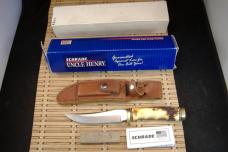SCHRADE UNCLE HENRY 153UH GOLDEN SPIKE U.S.A. MADE HIGH CARBON STEEL FIXED BLADE KNIFE, SHEATH & BOX