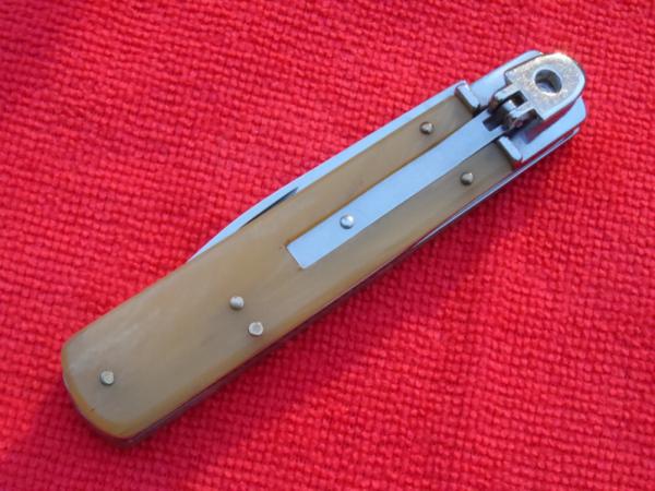 New 7-3/4" Boker/Hubertus style Leverlock automatic switchblade Faux-blond horn acrylic handles New 7-3/4" Boker/Hubertus style Leverlock automatic switchblade Faux-blond horn acrylic handles