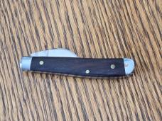 Queen Cuterly #51 Carver Black Maple Knife with Box