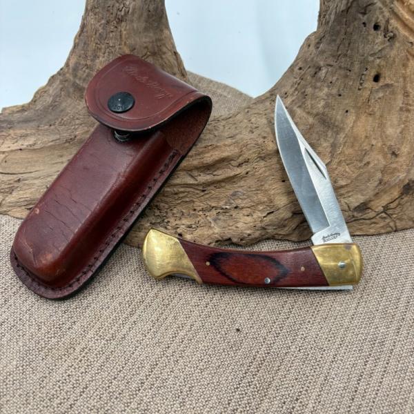Schrade Uncle Henry LB7 Lockback folding hunter w/ sheath Pocket Knife (72) Schrade Uncle Henry LB7 Lockback folding hunter w/ sheath Pocket Knife (72)