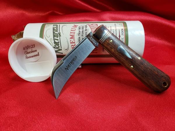 Great Eastern Cutlery #47P123 Harvester Pocket knife with Chechen Rosewood NEW, MINT Condition!