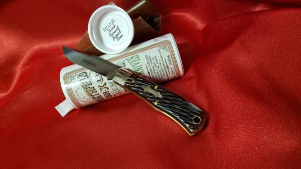 Great Eastern Cutlery 831121LB Tascosa Lockback Dark Brewed Jigged Bone Lockback. NEW, Mint in tube