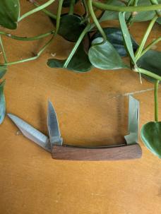Camillus Silver Sword 832 mini-stockman 3 blade knife