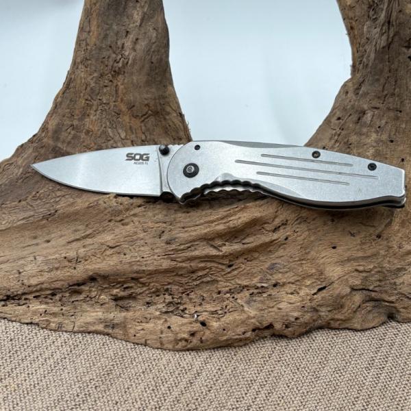 SOG Aegis FL Folding Modern EDC Pocket knife Nice pocket clip drop point (2)