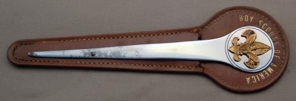 Official BSA Model #5537 Scout Letter Opener With Sheath from 1965-1972 (056)