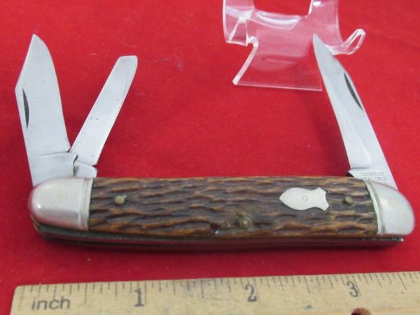 Schrade Walden NY USA Peach Seed Jigged Split Back Whittler EDC