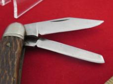 Schrade Walden NY USA Peach Seed Jigged Split Back Whittler EDC