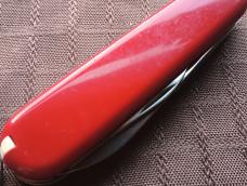 Victorinox Recruit - Red