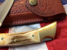 1981 Case xx Shark Tooth Folding Hunter w/ Sweet Stag Handles (P197 L SSP) +Orig Sheath