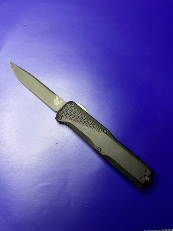 Benchmade 4600 PhaetonOTF Automatic Knife Benchmade 4600 PhaetonOTF Automatic Knife