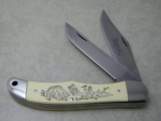Schrade USA SC508 Bear Hunter Scrimshaw Folding Hunter Knife & Pouch c.1979