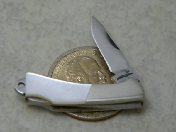Parker Japan Pearl Miniature Lockback Knife Parker Japan Pearl Miniature Lockback Knife