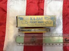 Vintage Ka-Bar Dog Head 2 Blade Trapper w/ Yellow Derlin Handles -Dog Head Shield -NOS & M/NM