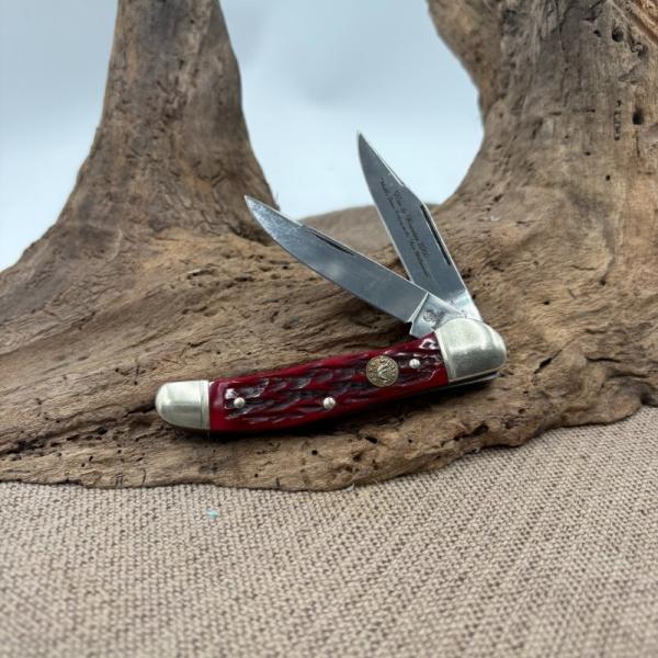 Vintage HEN & ROOSTER Millenium 232-BS Red Bone Copperhead Pocket Knife (116) Vintage HEN & ROOSTER Millenium 232-BS Red Bone Copperhead Pocket Knife (116)