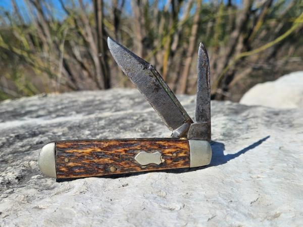 Crucible Knife Co - New York - 1926-1929 #30 Pattern Jack Knife - Jigged Bone - Rare Maker