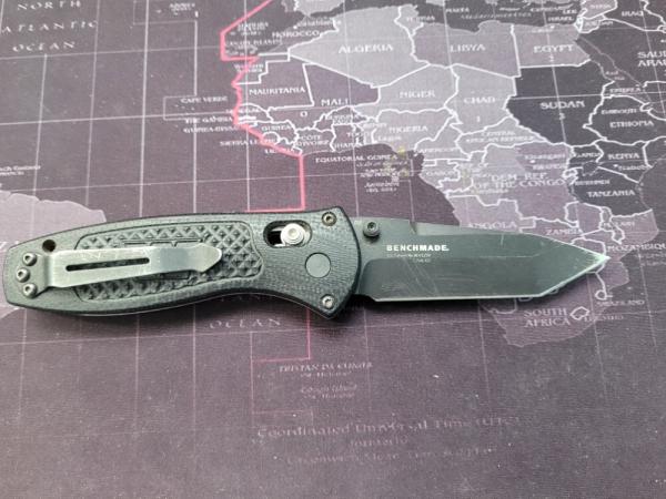 Benchmade Warn