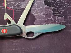 Victorinox One Handed Trekker
