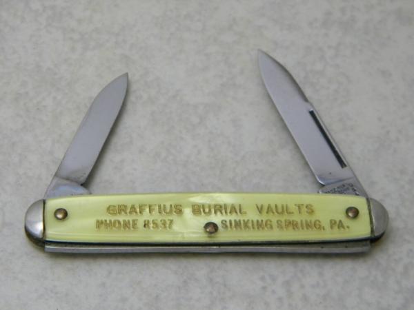 Hammer Brand USA "Graffius Burial Vaults" Two Blade Folding Knife 