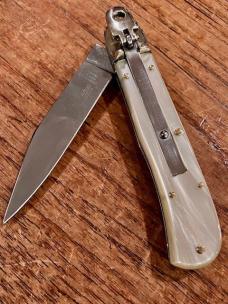 Rare HUBERTUS 10CM MOP Scales New