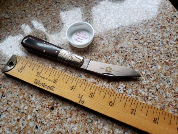 Great Eastern Cutlery 861121 Barlow Red & Black Linen Micarta, 440C Stainless Steel Blade New, Mint!