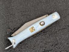 Vintage Colonial Snappy Fishtail Automatic Pocketknife