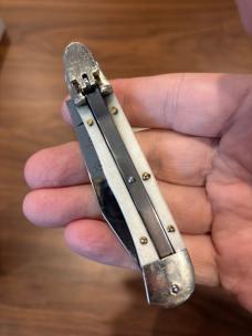 Otter Hubertus Camel Bone Clip Point