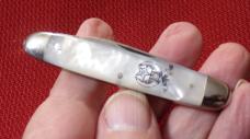  VINTAGE H. BOKER & CO. SOLINGEN 1919-1932 EQUALEND ETCHED KING CUTTER ON BLADE ENGRAVED PEARL 