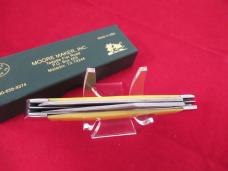 Moore Maker Yellow Handle Trapper Pattern # 3202B