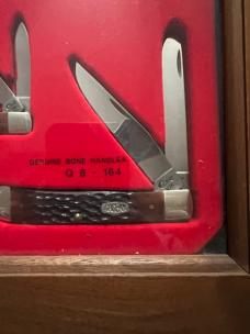 Case knife display case with knives