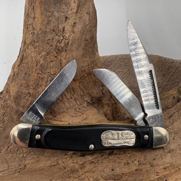 NOS BOKER AMERICAN STORY STOCKMAN 3-BLADE KNIFE #1776 GOLDEN SPIKE (612B) NOS BOKER AMERICAN STORY STOCKMAN 3-BLADE KNIFE #1776 GOLDEN SPIKE (612B)