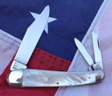 Vintage 1996 Bulldog Brand (Standing bulldog) 4" Whittler w/ Fiery Mother of Pearl Handles +Peacock 
