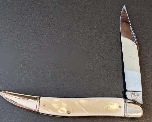 IROQUOIS CUTLERY CO. TEXAS TOOTHPICK NICE CRACKED ICE CELLULOID 8 3/4" OVERALL 