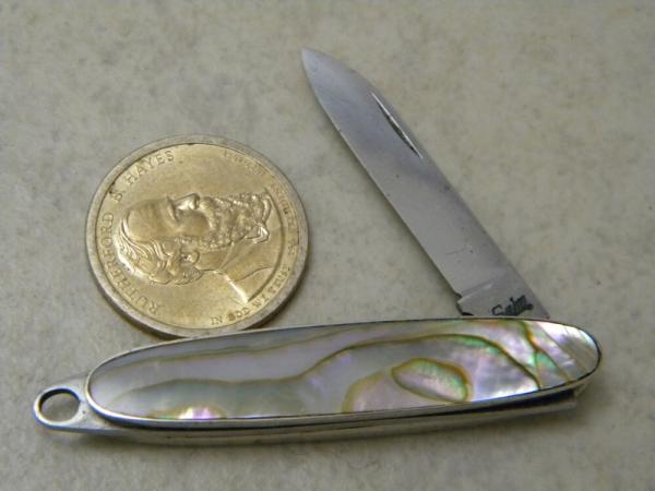 Salm Script Marking Pearl Keychain Folding Knife c. 1926-1935 Salm Script Marking Pearl Keychain Folding Knife c. 1926-1935