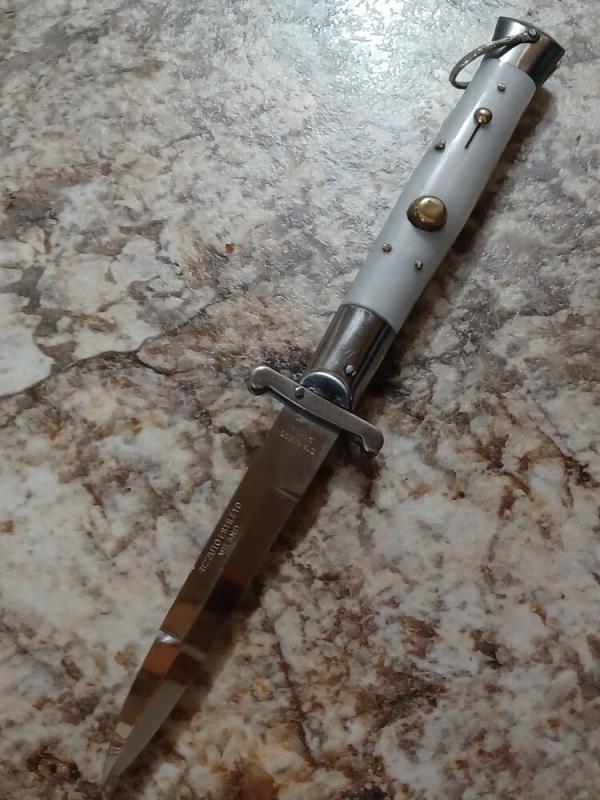  8 3/4" Rizzuto Estileto Milano white perlex.