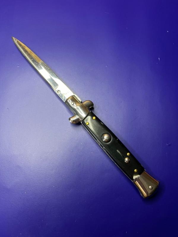 AKC Switch Blade Pocket Knife AKC Switch Blade Pocket Knife