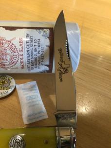Great Eastern Cutlery Northfield 818222 Coon Skinner Smooth Yellow Rose Bone 1 of 515