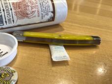 Great Eastern Cutlery Northfield 818222 Coon Skinner Smooth Yellow Rose Bone 1 of 515